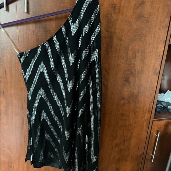 One shoulder mini dress - Picture 2 of 4